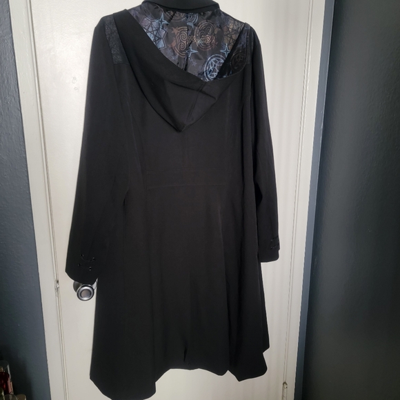 Harry Potter Deathly Hallows Jacket - Picture 9 of 10